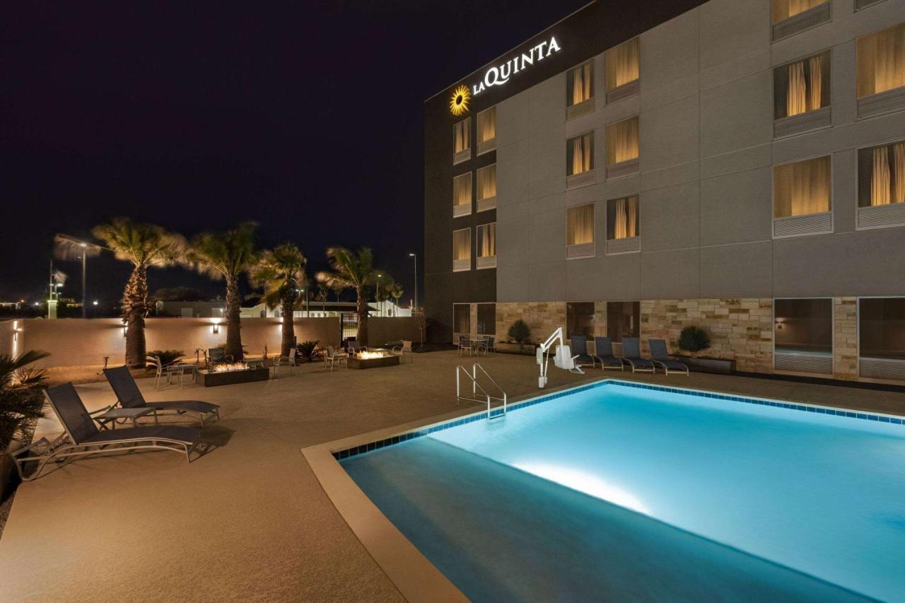 La Quinta Inn & Suites By Wyndham Del Río Exterior foto